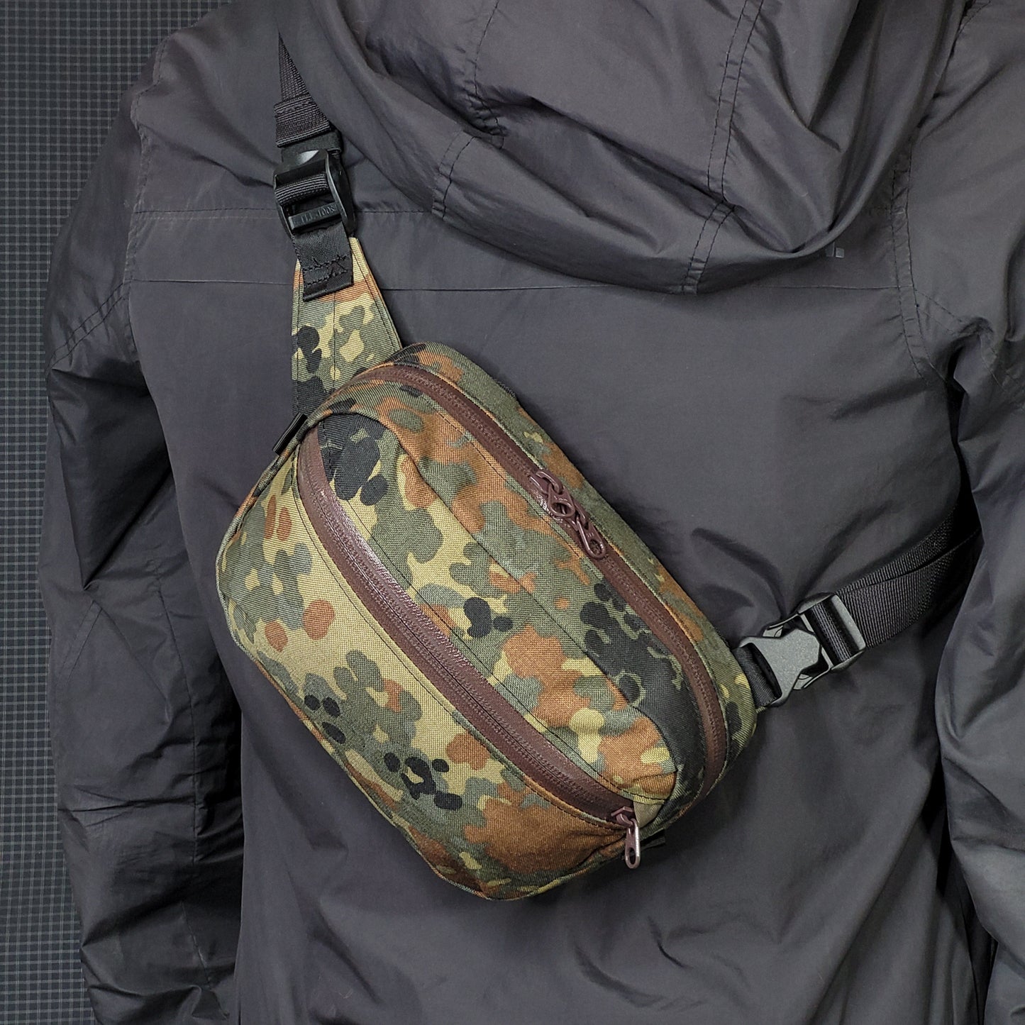Twist Hip Pack - Custom Colour